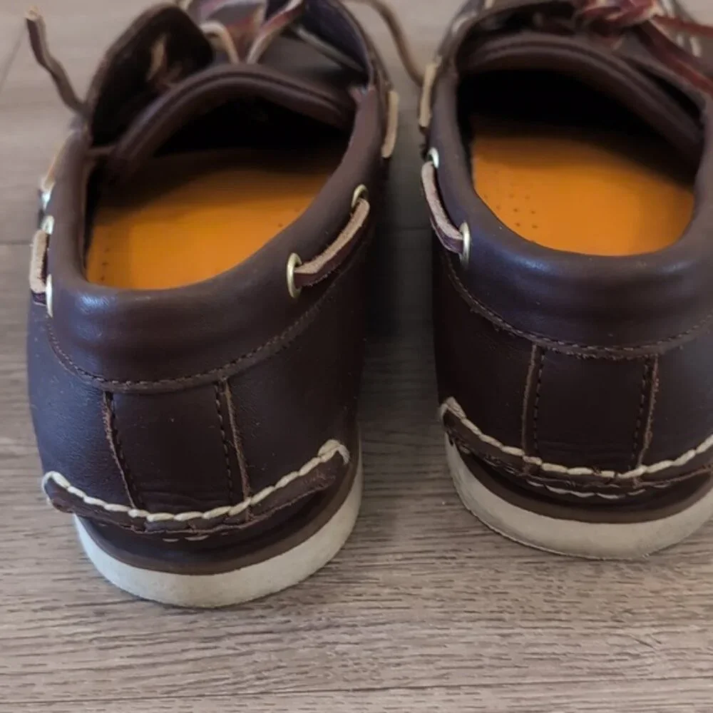 Timberland Classic 2-Eye Boat Shoe For Men 10.5